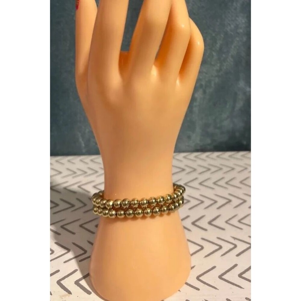 Set of two stretch bracelets
